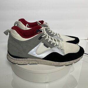 Men’s sneakers see pictures please size 13